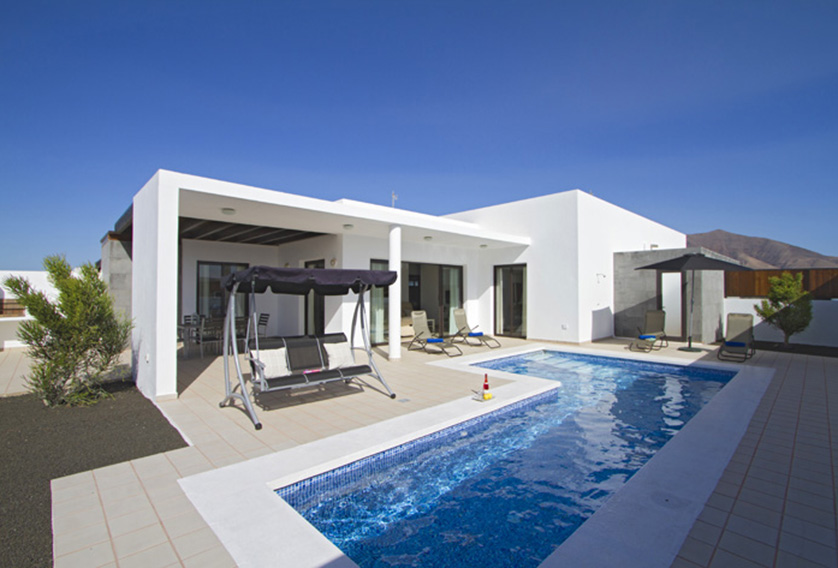 luxury villas lanzarote